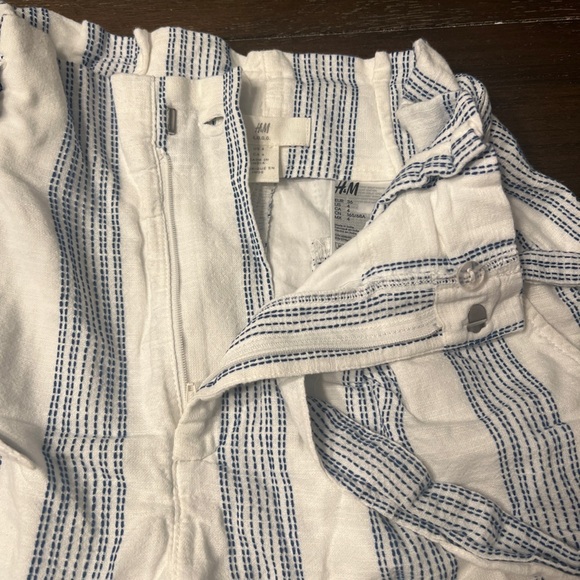 H&M Cotton Paper Bag Shorts - Picture 3 of 6